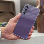 samsung galaxy s23 fe purple in hand