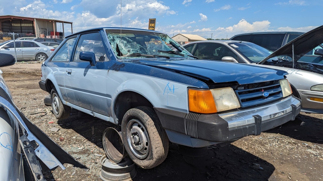 Junkyard Gem: 1987 Ford Escort GL 2-door hatchback