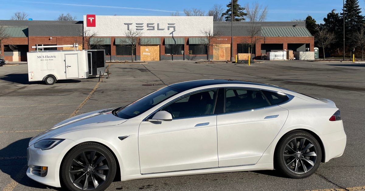 The first Tesla store is finally opening in EV-loving Vermont