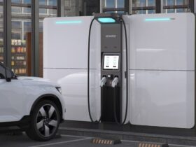 Texas trailblazes with DC fast chargers with integrated battery storage