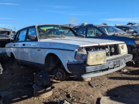 Junkyard Gem: 1993 Volvo 240